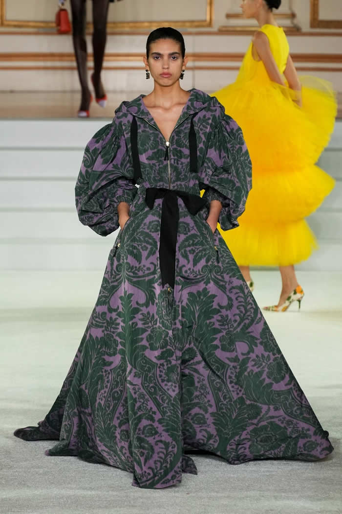 Carolina Herrera FALL 2023 READY-TO-WEAR