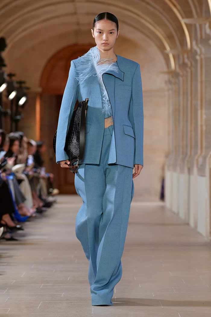 Victoria Beckham FALL 2023 READY-TO-WEAR