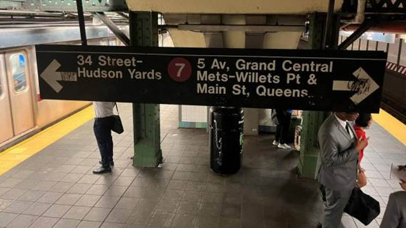 “7” train platform in Times Sq