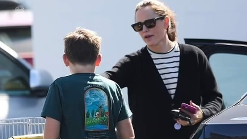 Jennifer Garner with Son