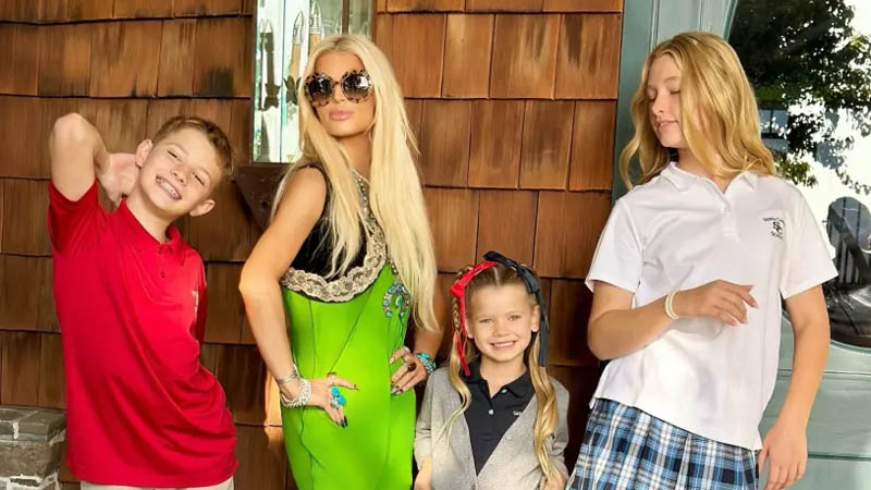 Jessica Simpson and her kids